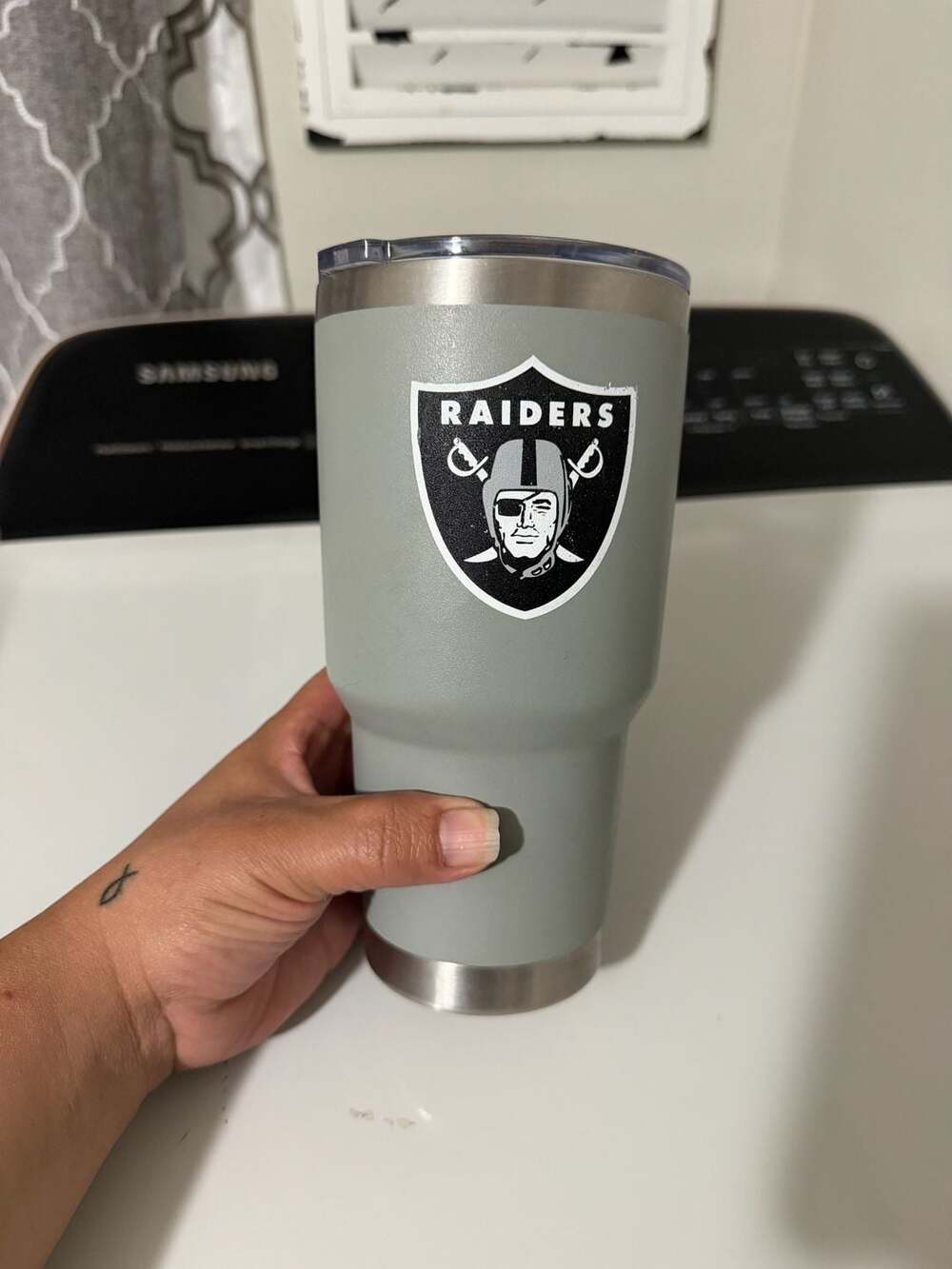 Las Vegas Raiders 30 oz Gray Team Logo Tumbler